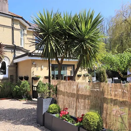 Foxhills Of Shanklin-3